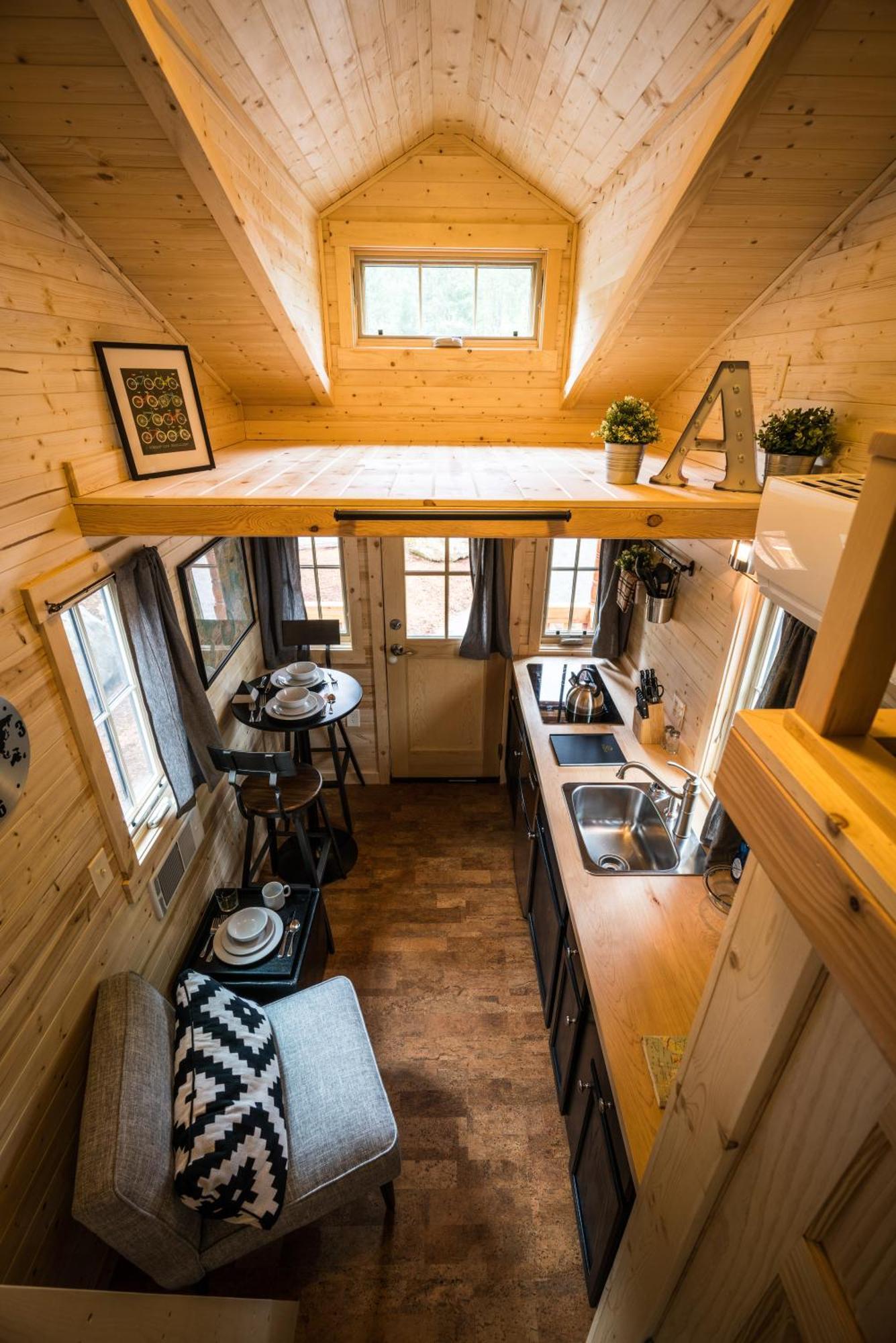 Mount Hood Village Deluxe 5